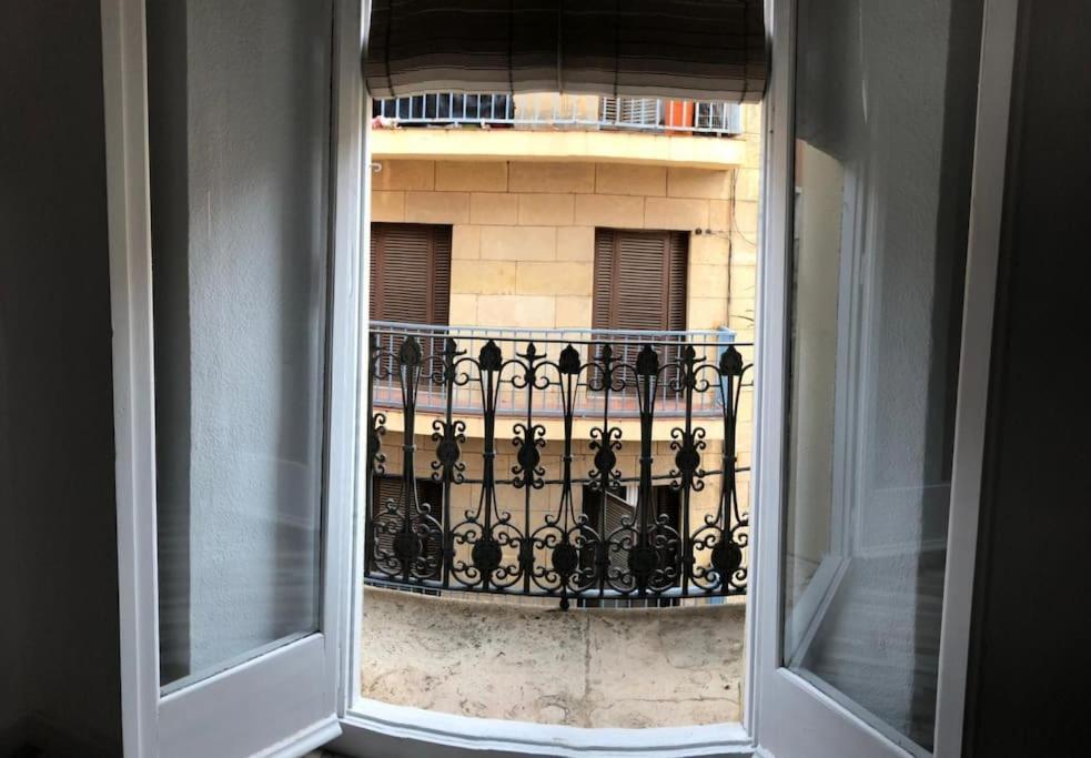 Apartamento De Diseno En Casco Antiguo *